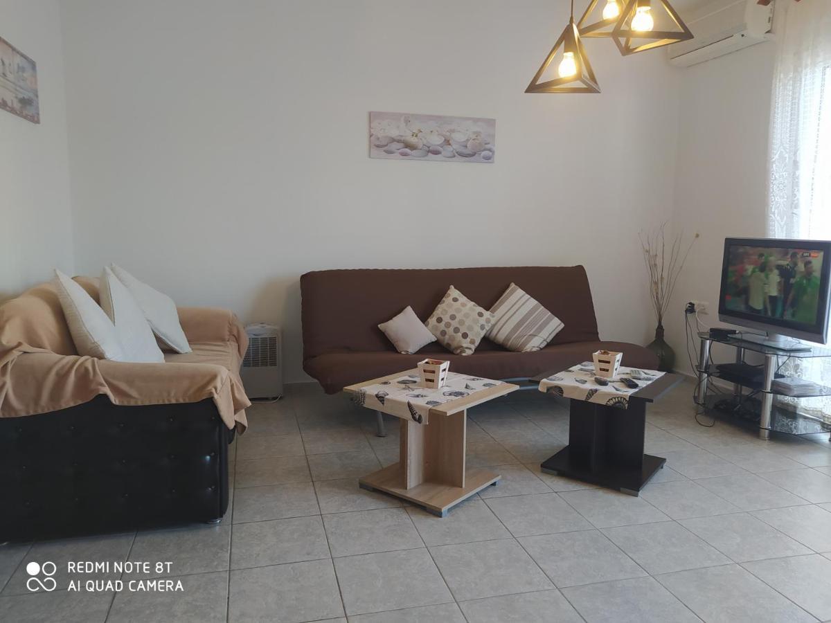 Sea And Sky Apartment Nea Peramos  Exterior photo