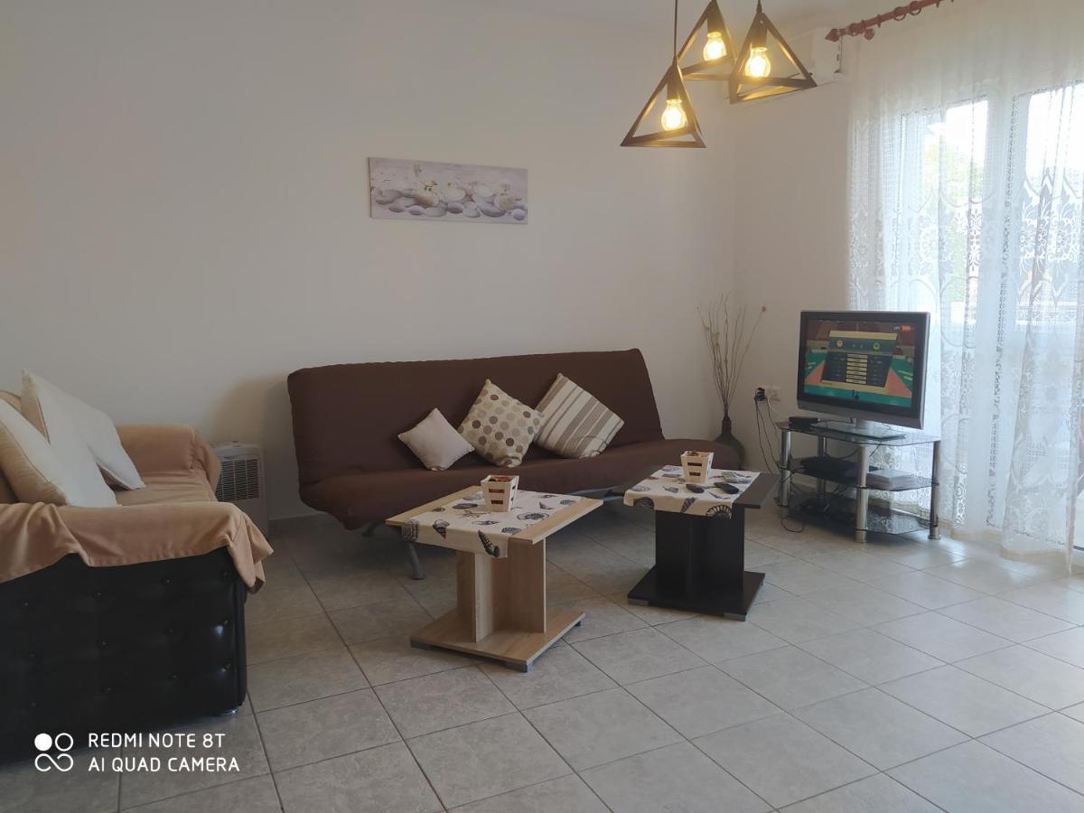 Sea And Sky Apartment Nea Peramos  Exterior photo